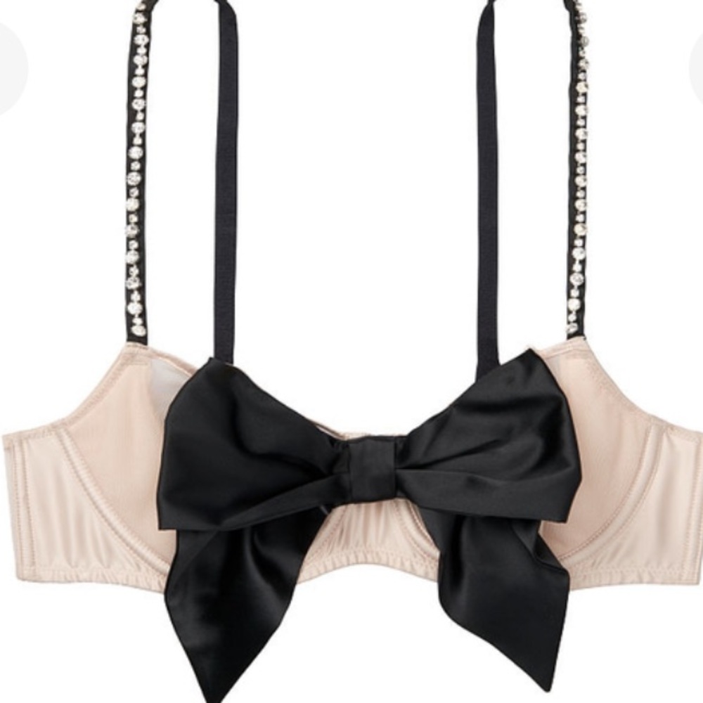 💗💝Bow Bling Victoria’s Secret Bra